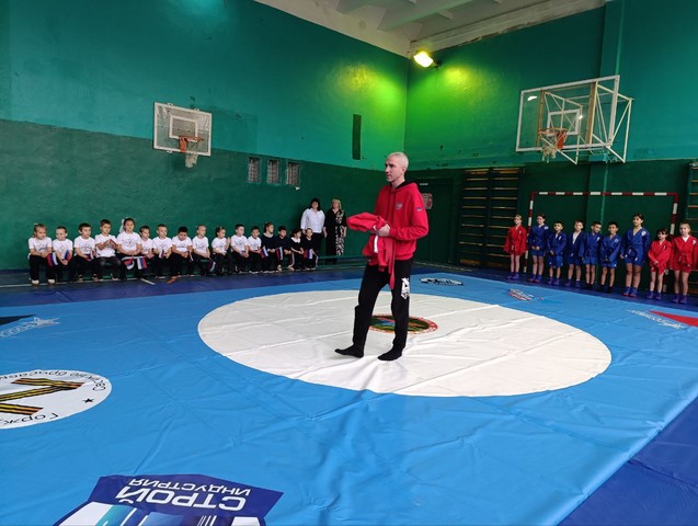 Нажмите для просмотра в полном размере... Foto